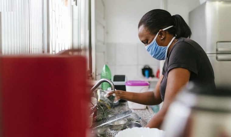 csm_6_-_Domestic-workers-in-brazil_e2d6b79f28-1170×694 مكتب خدم